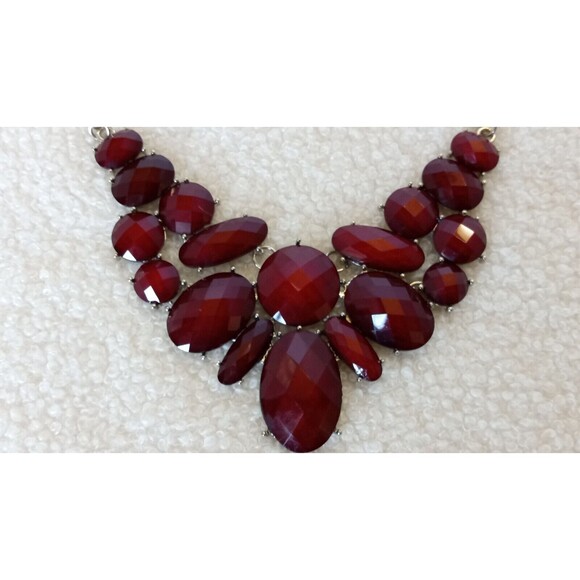 Cranberry Faceted Resin Bib Statement Necklace - Picture 5 of 7
